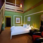Glockenspiel Hotel 3*